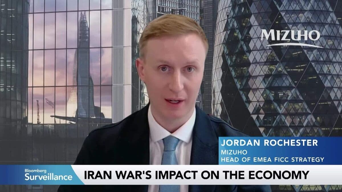 If the War Drags On, Rates Could Rise, Rochester Says