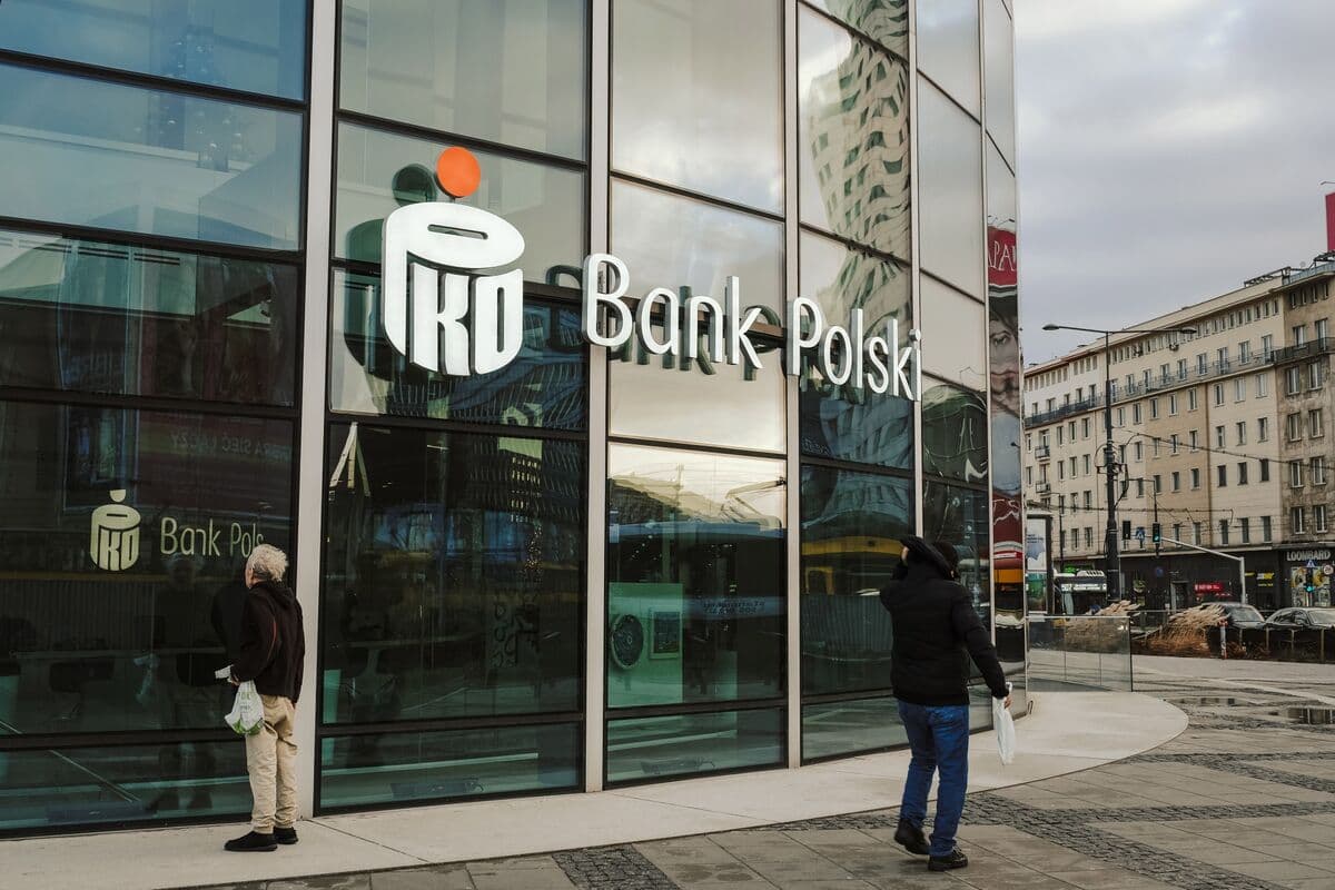 Top Polish Bank PKO Eyes Opening Hungary Branch After Vote