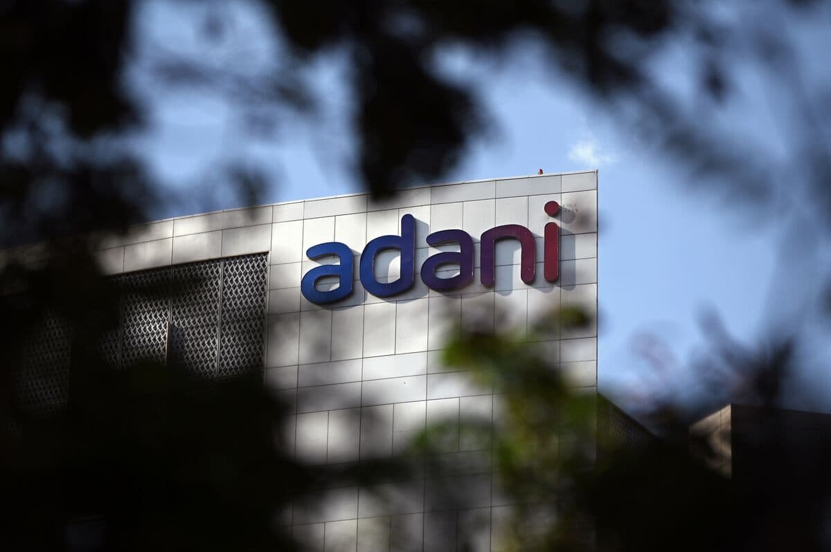 Adani Power Drives Group Shares Rebound as Heat Wave Boosts India Energy Demand