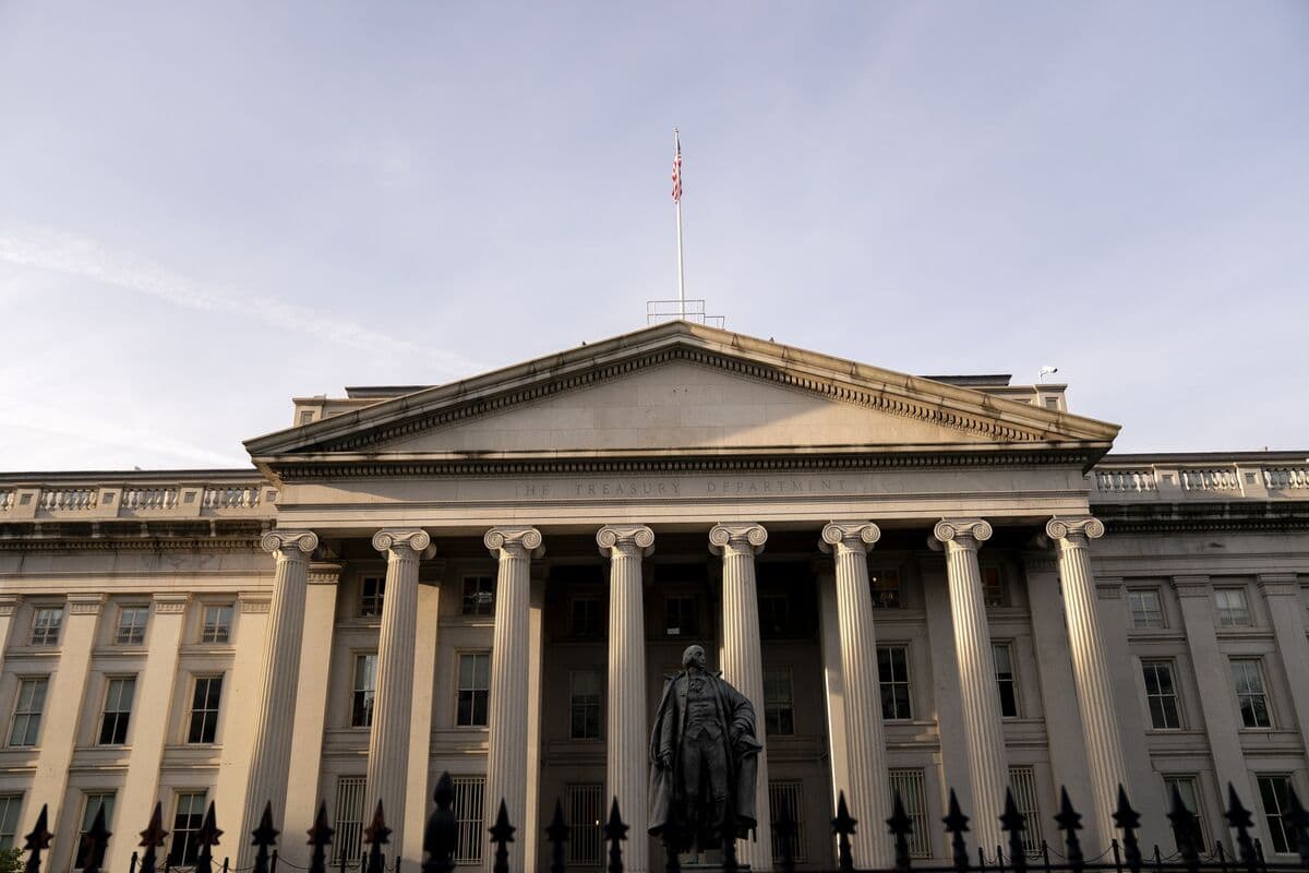 US 10-Year Yield Hits Highest Since July on Inflation Angst