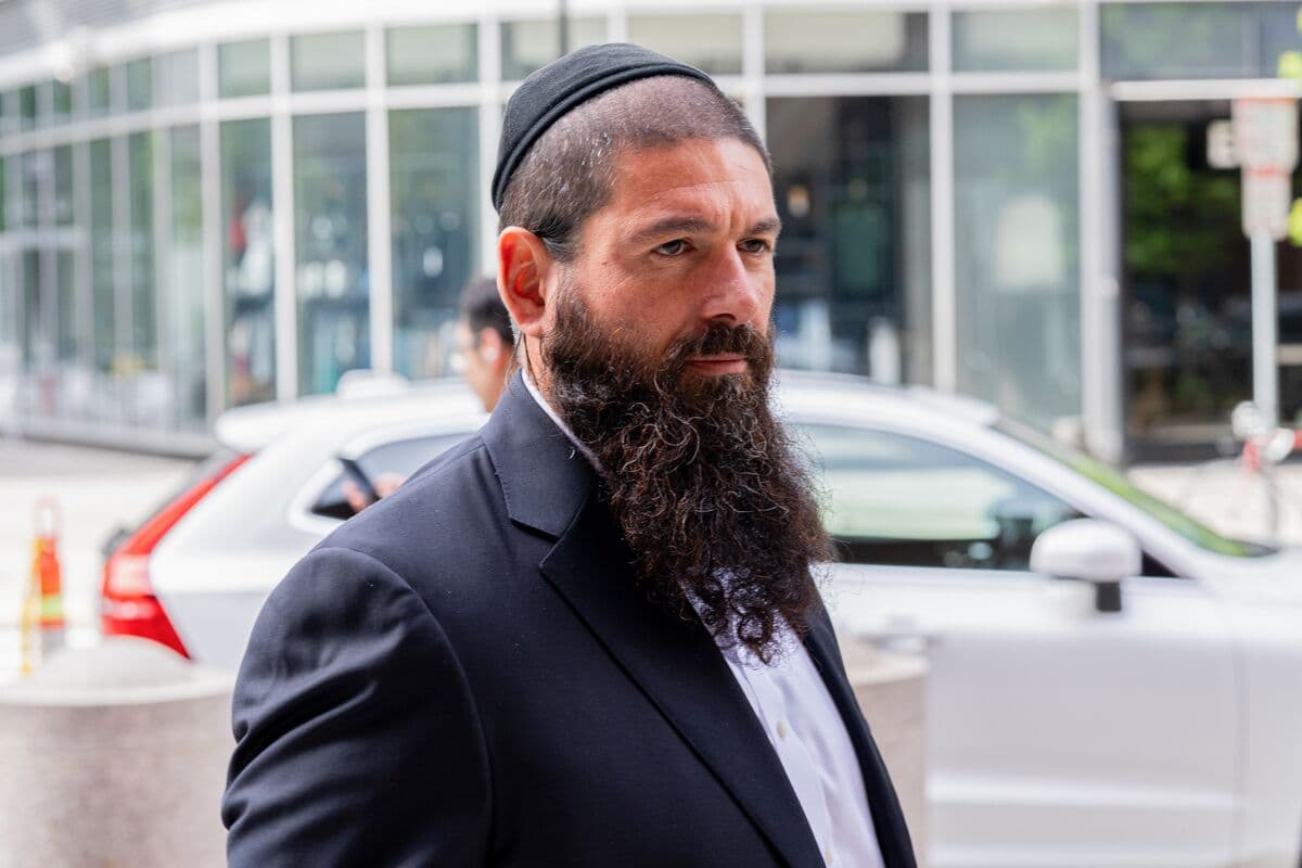 M&amp;A Lawyer Pleads Not Guilty to Leading Insider-Trading Ring