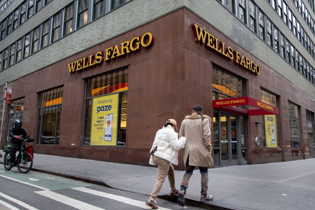 Wells Fargo Poised to Raise $6 Billion From Latest Bond Sale