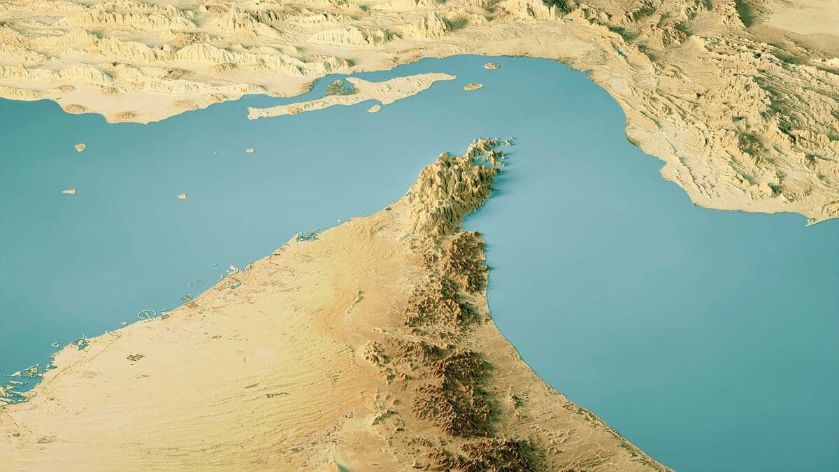 Refiners Could Wait Weeks for Oil, Even After Strait Is Fully Reopened, Macquarie Says