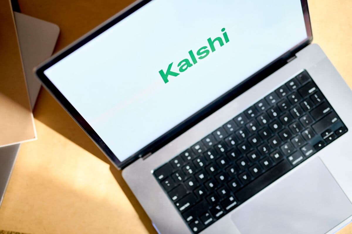 Kalshi Wins Reprieve From Arizona Criminal Case at CFTC’s Urging