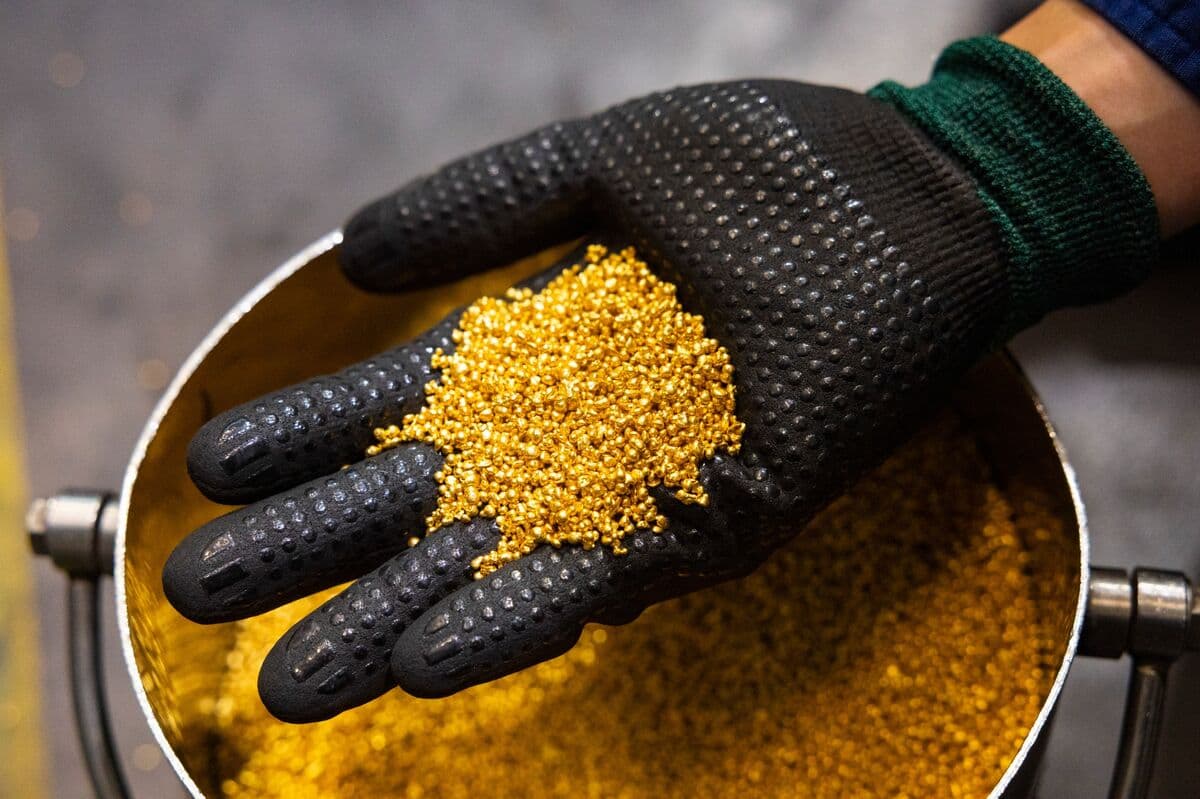Gold Finds Footing Near $4,500 as Iran War Enters Fifth Week