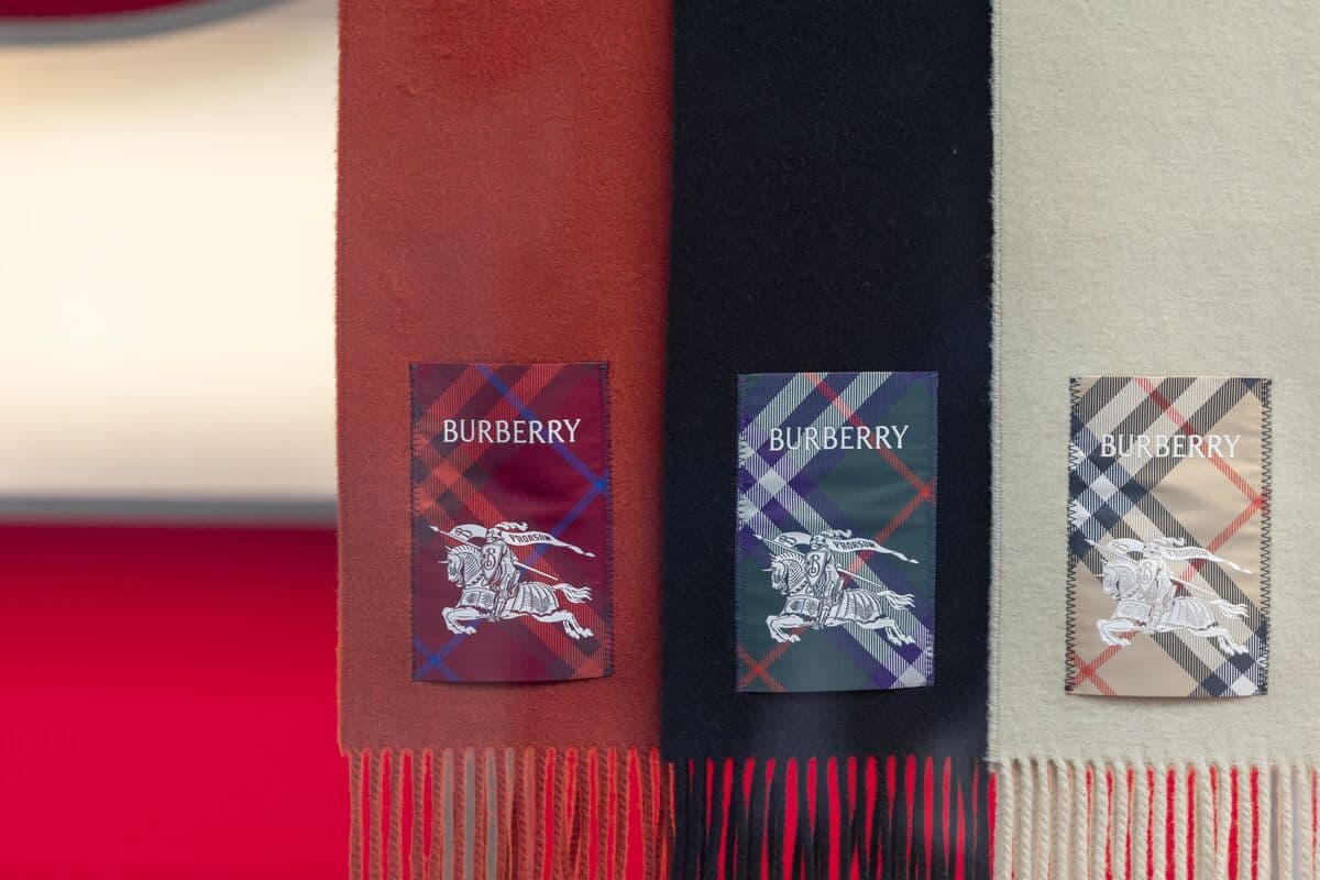 Burberry’s Turnaround Boosted by Strong Demand for Scarves