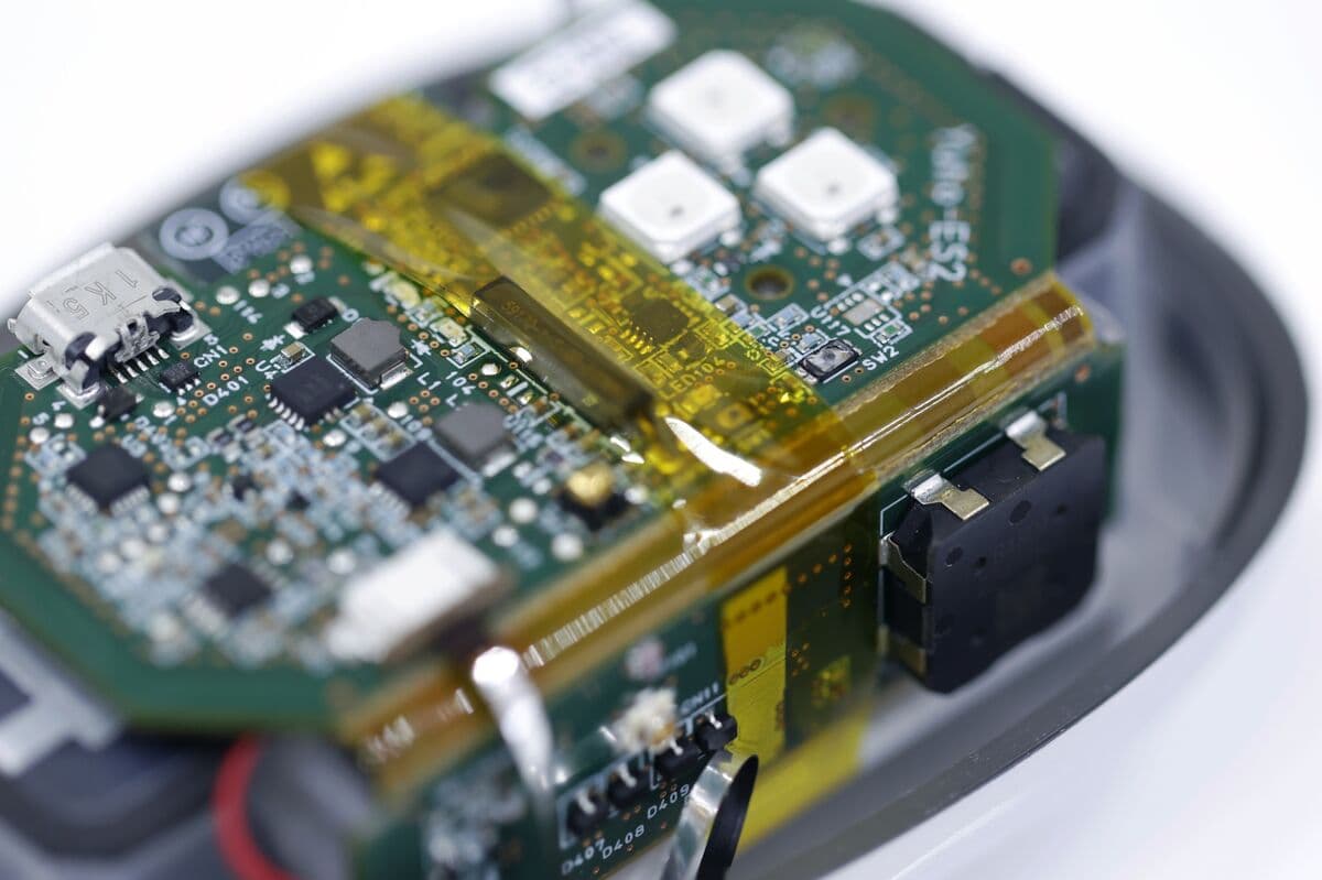 Murata’s Shares Jump After Giving Upbeat Forecast for AI Demand