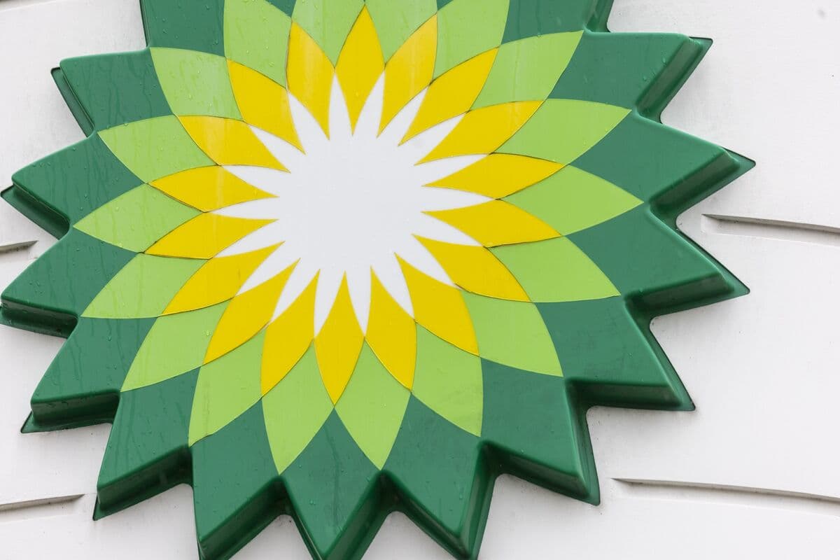 BP Flags $1 Billion Writedown From Gas and Low Carbon Business