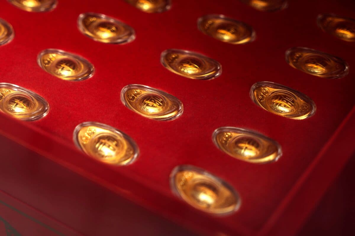 China Gold Output Falls as Investor Demand for Bars, Coins Jumps