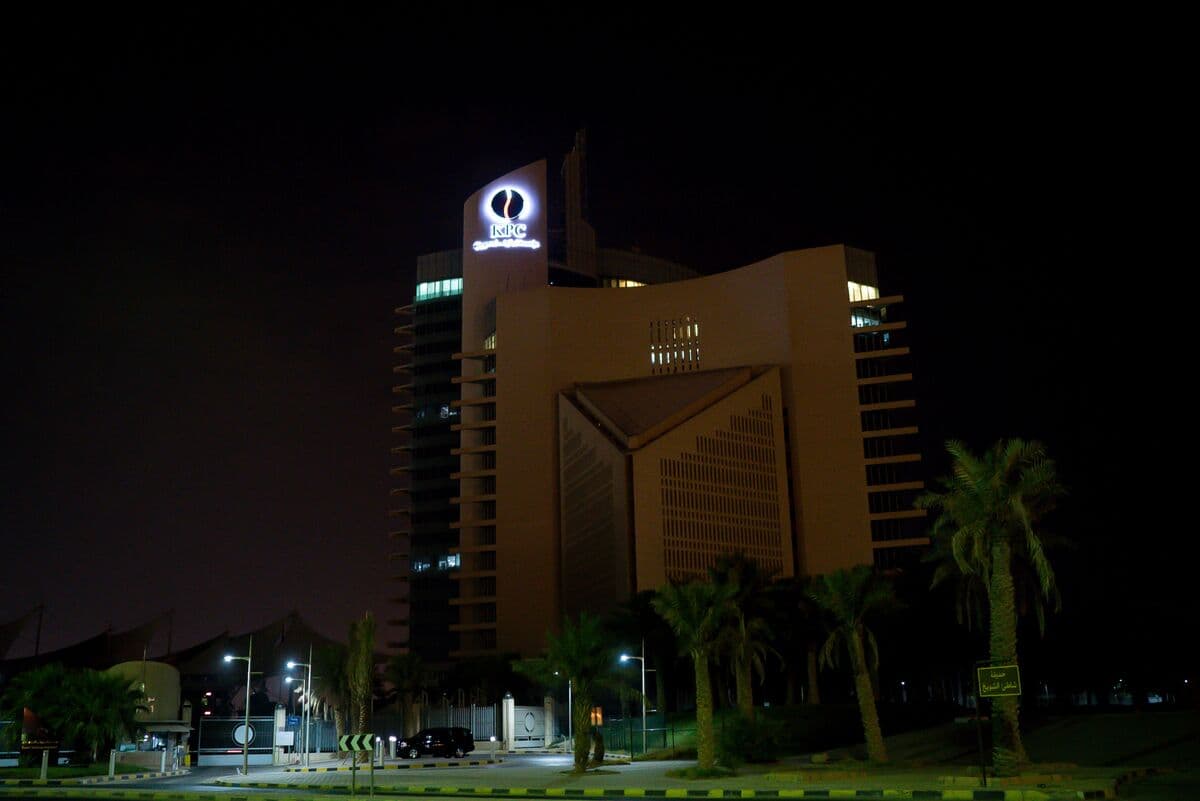 Kuwaiti Oil Headquarters Set Ablaze by Iranian Drone Strike