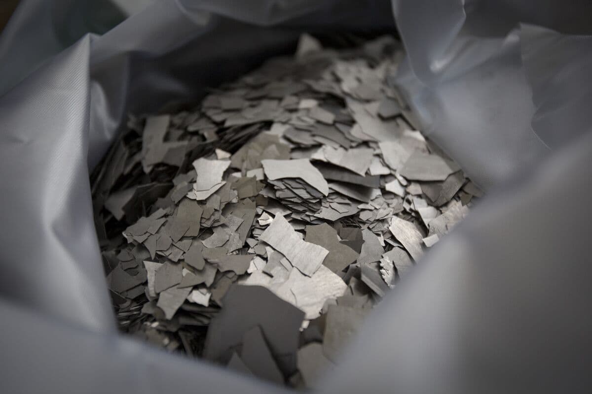China Rare Earth Shares Rally as Beijing Targets Output Breaches