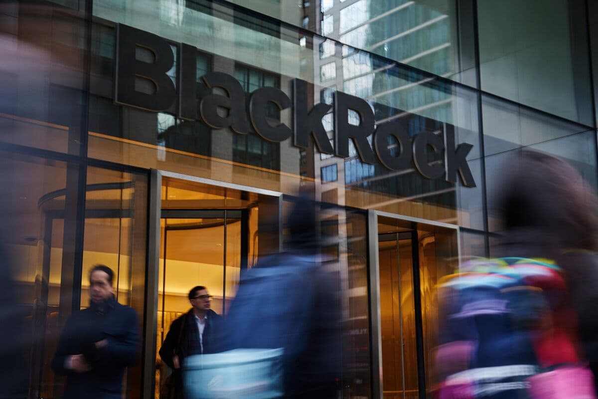 BlackRock Pulls In $130 Billion of Client Cash as ETFs Surge