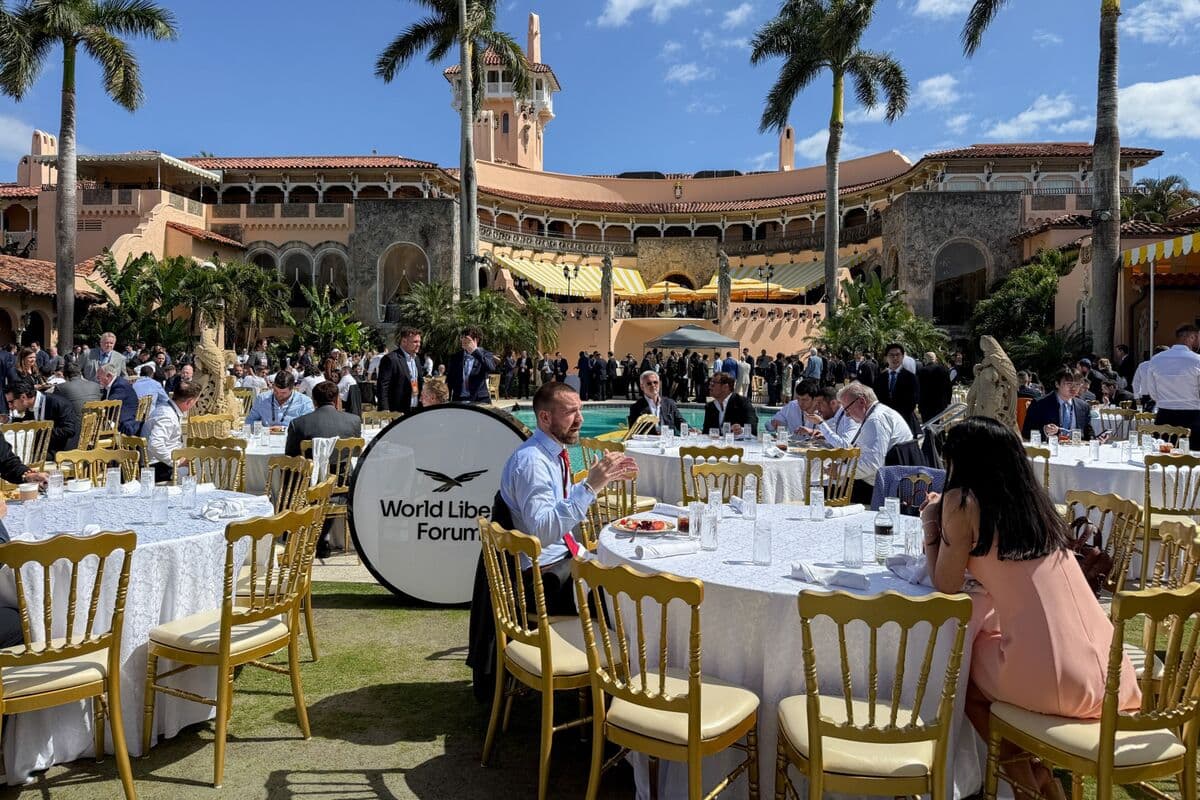 Quiet Token Sales Boosted Trump Crypto Wealth by $660 Million