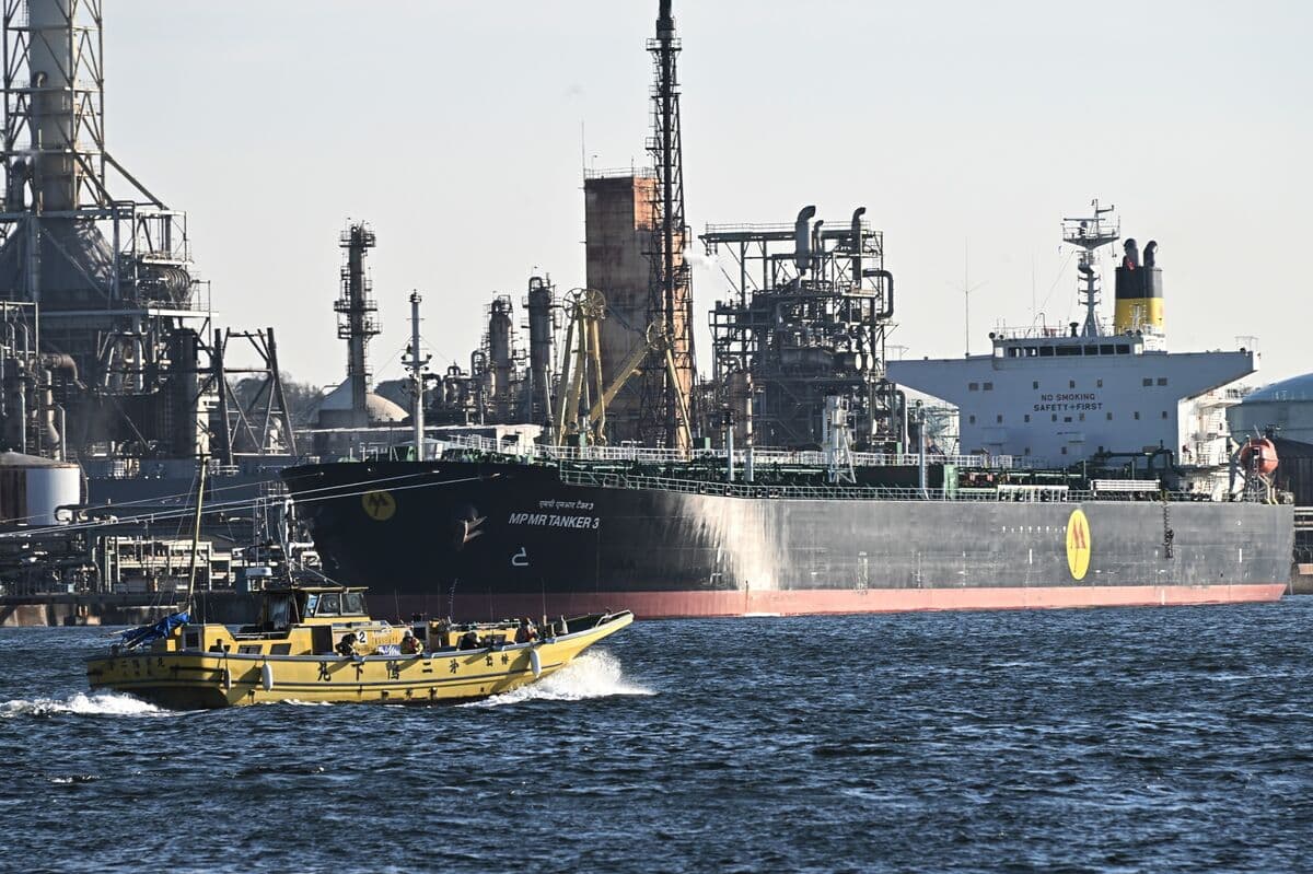 A Panicked Race for Barrels Is Gripping the Global Oil Market