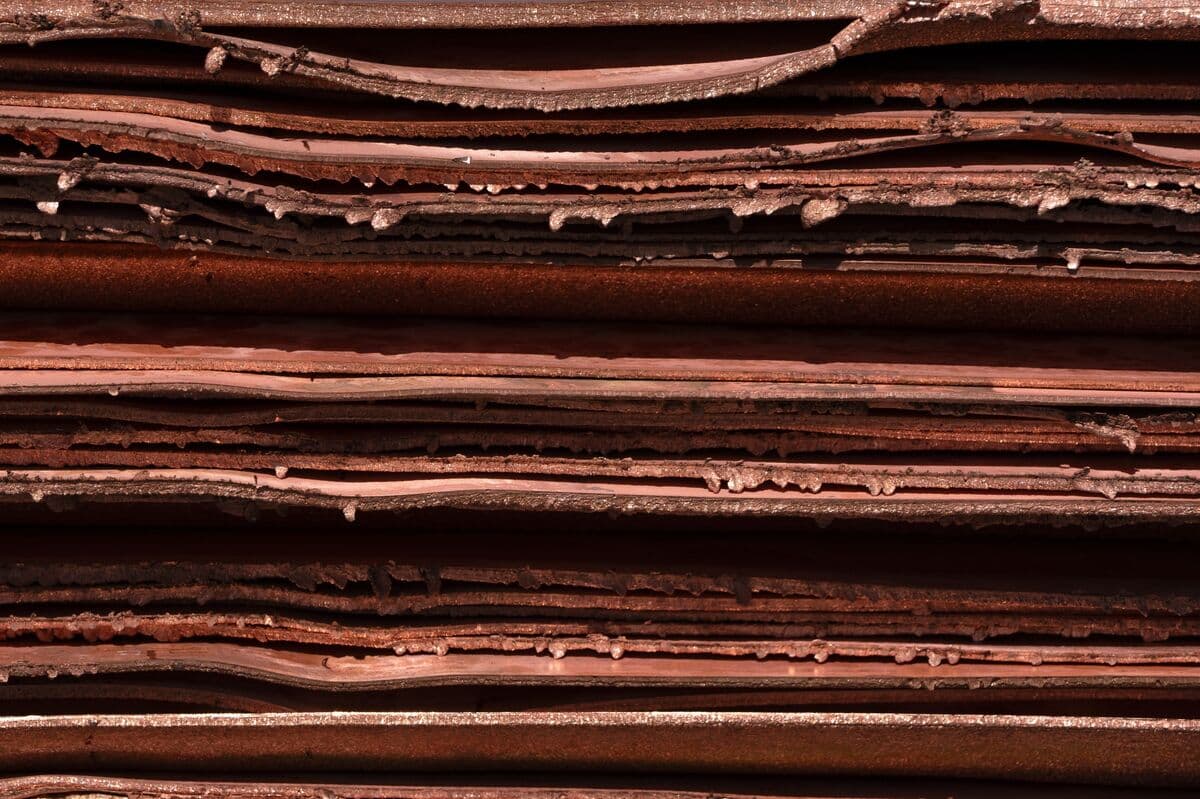 Copper Declines as Hormuz Setbacks Cloud Peace Deal Prospects