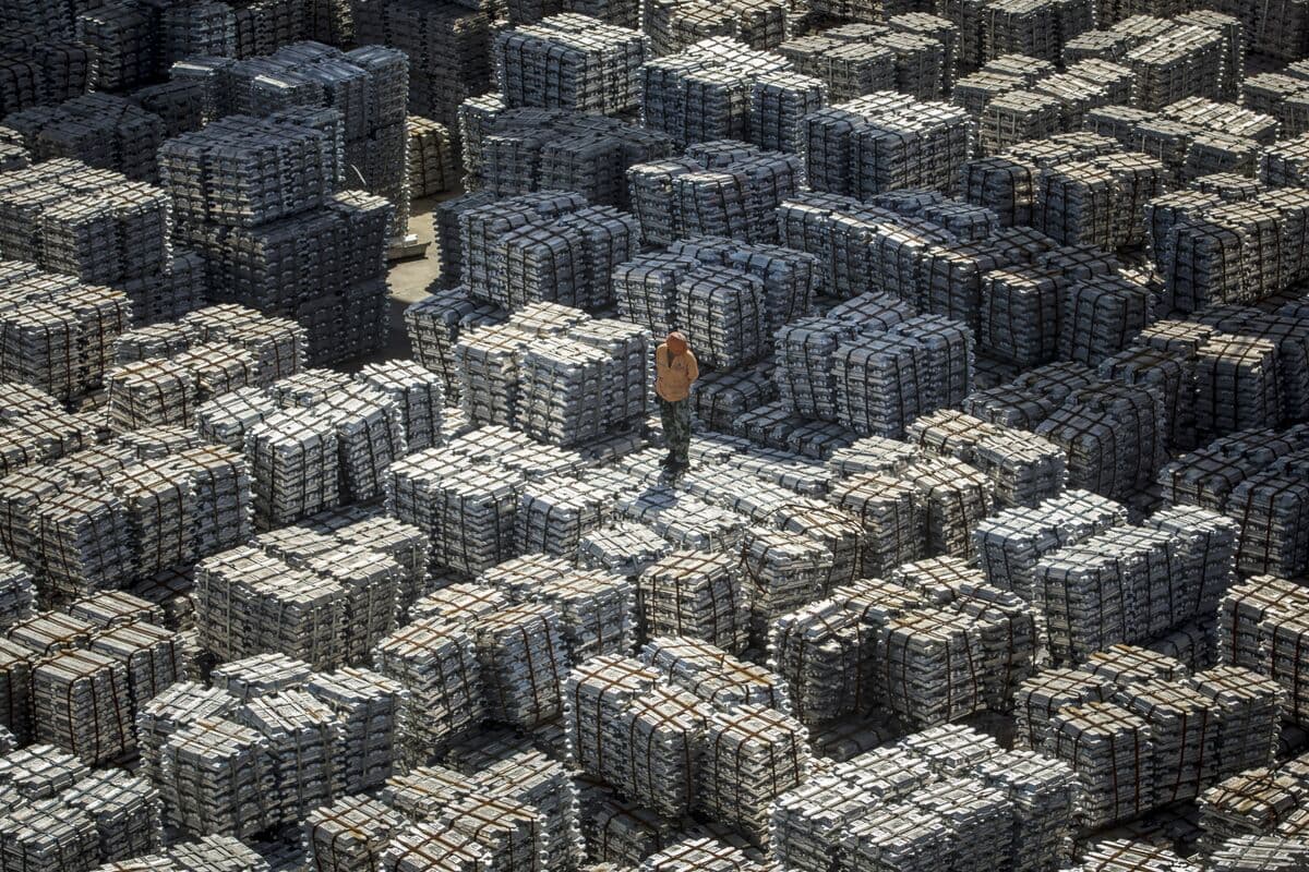 Chinese Metals Demand Gets Lift as Mideast War Spurs Export Boom