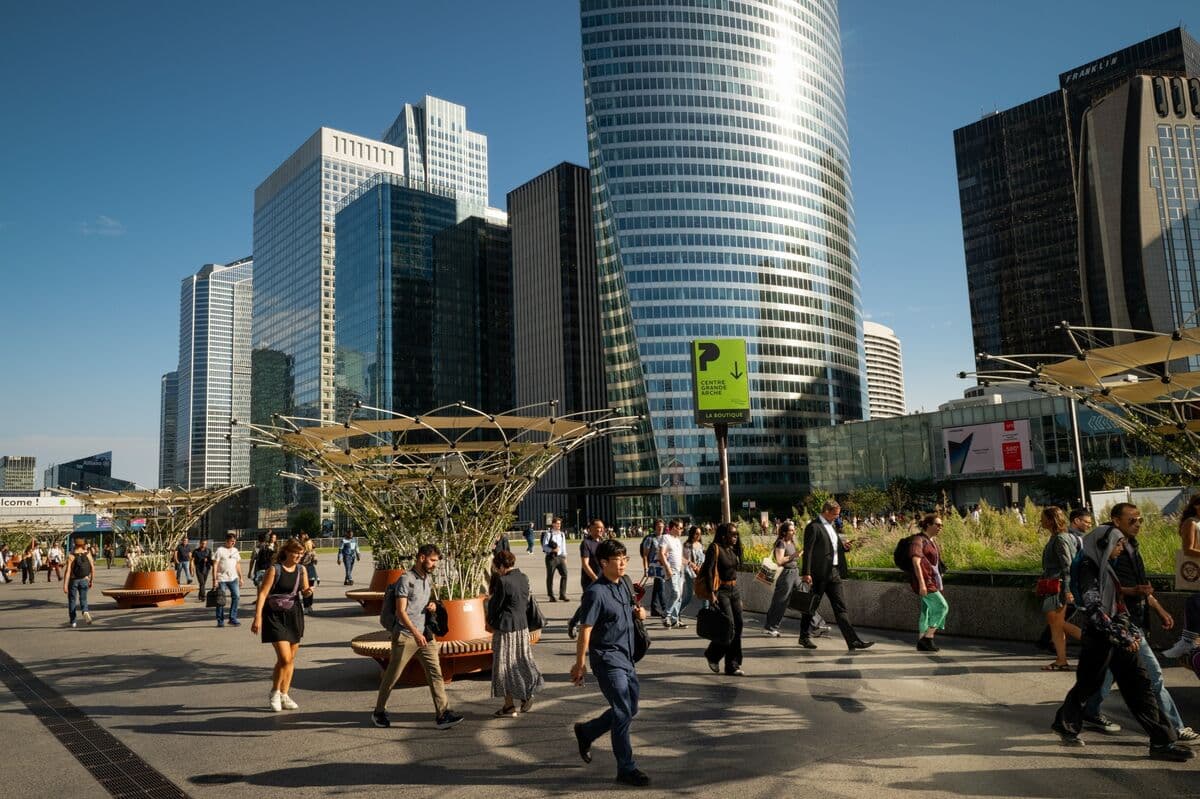 EU Eases Merger Rules to Compete With US and Chinese Giants