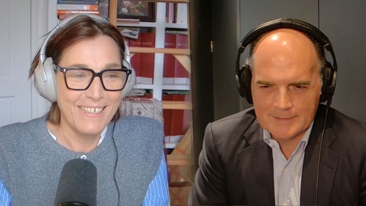 BlackRock's Hambro on Why Investors Are Rotating Into Commodities 