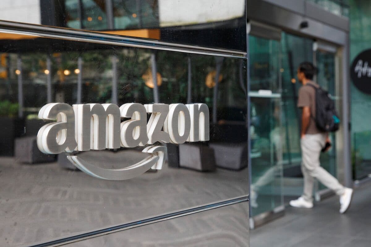 Amazon to Raise C$14 Billion in Record Canadian Dollar Bond Sale