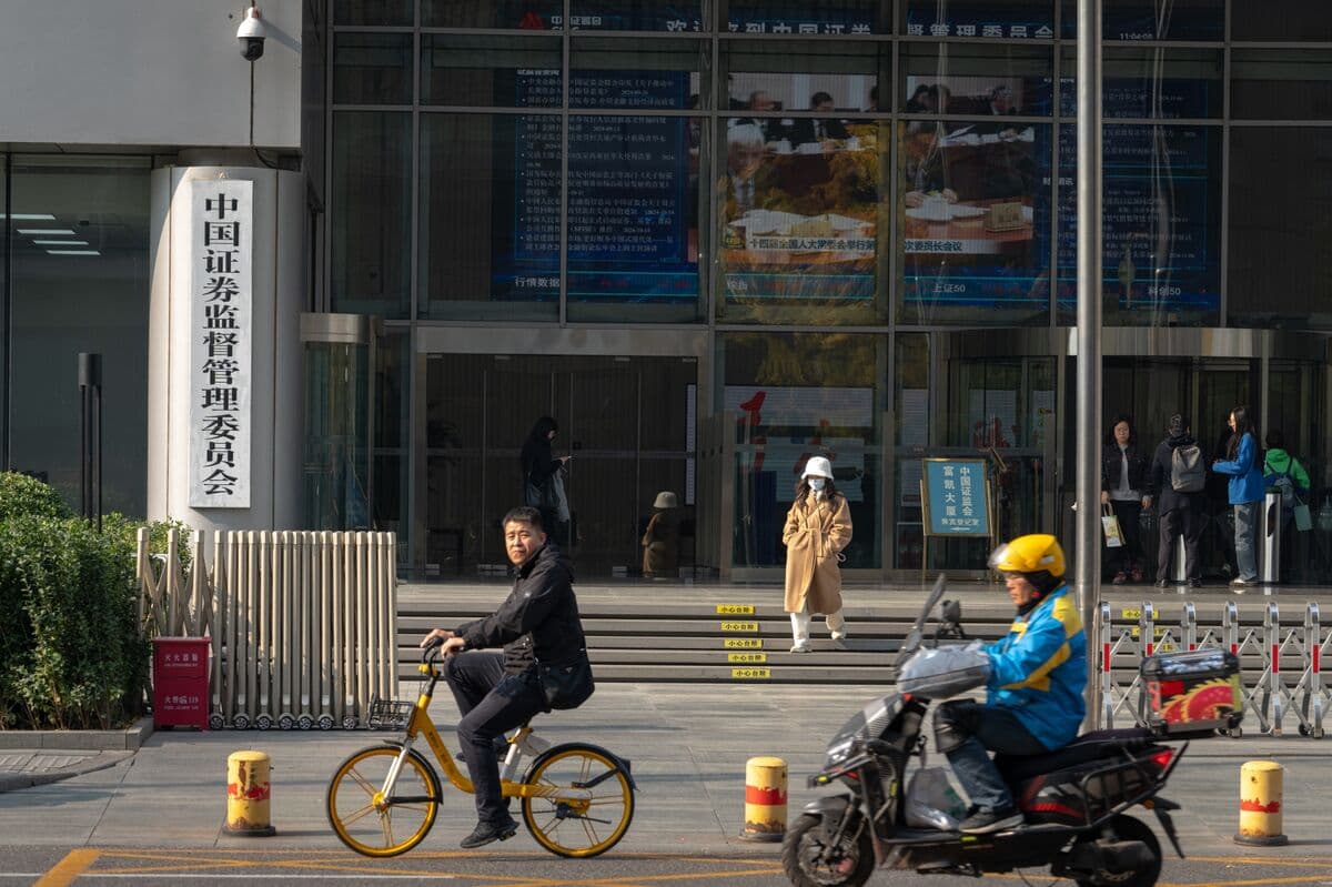 China Launches Major Crackdown on Cross-Border Stock Trading