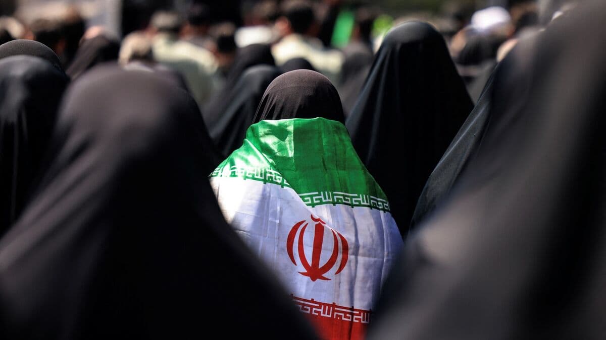 Trump Extends Iran Ceasefire Until Talks Conclude