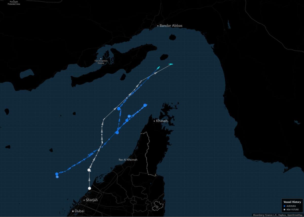 Three Tankers Clear Hormuz as Other Ships Abandon Passage