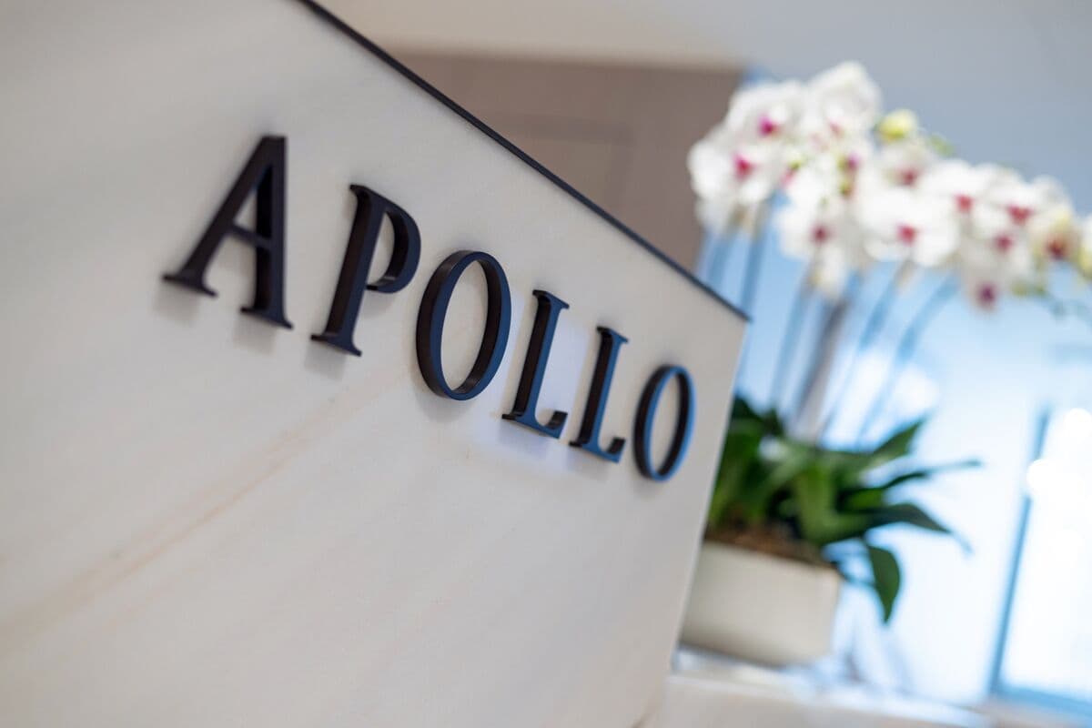 Apollo Nears €1.4 Billion Deal for Forvia’s Interior Unit