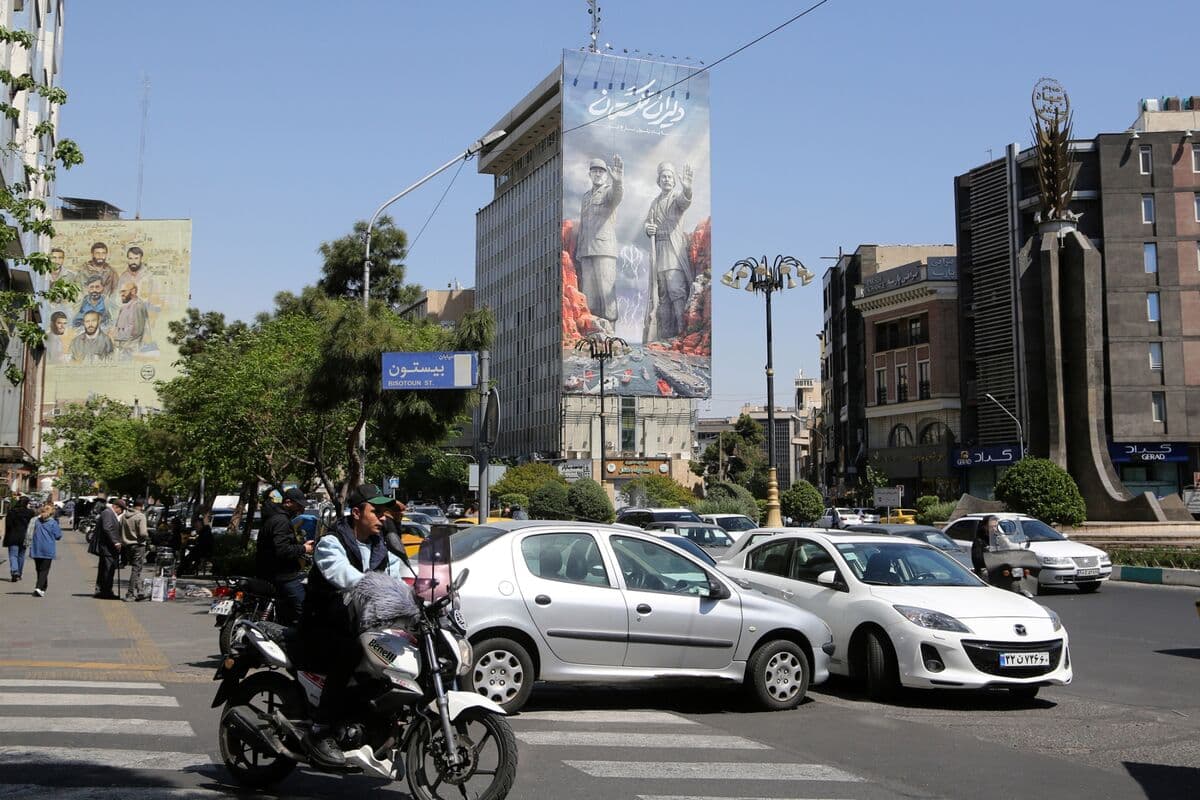 Pakistan Boosts Mediation Efforts as US, Iran Weigh Longer Truce