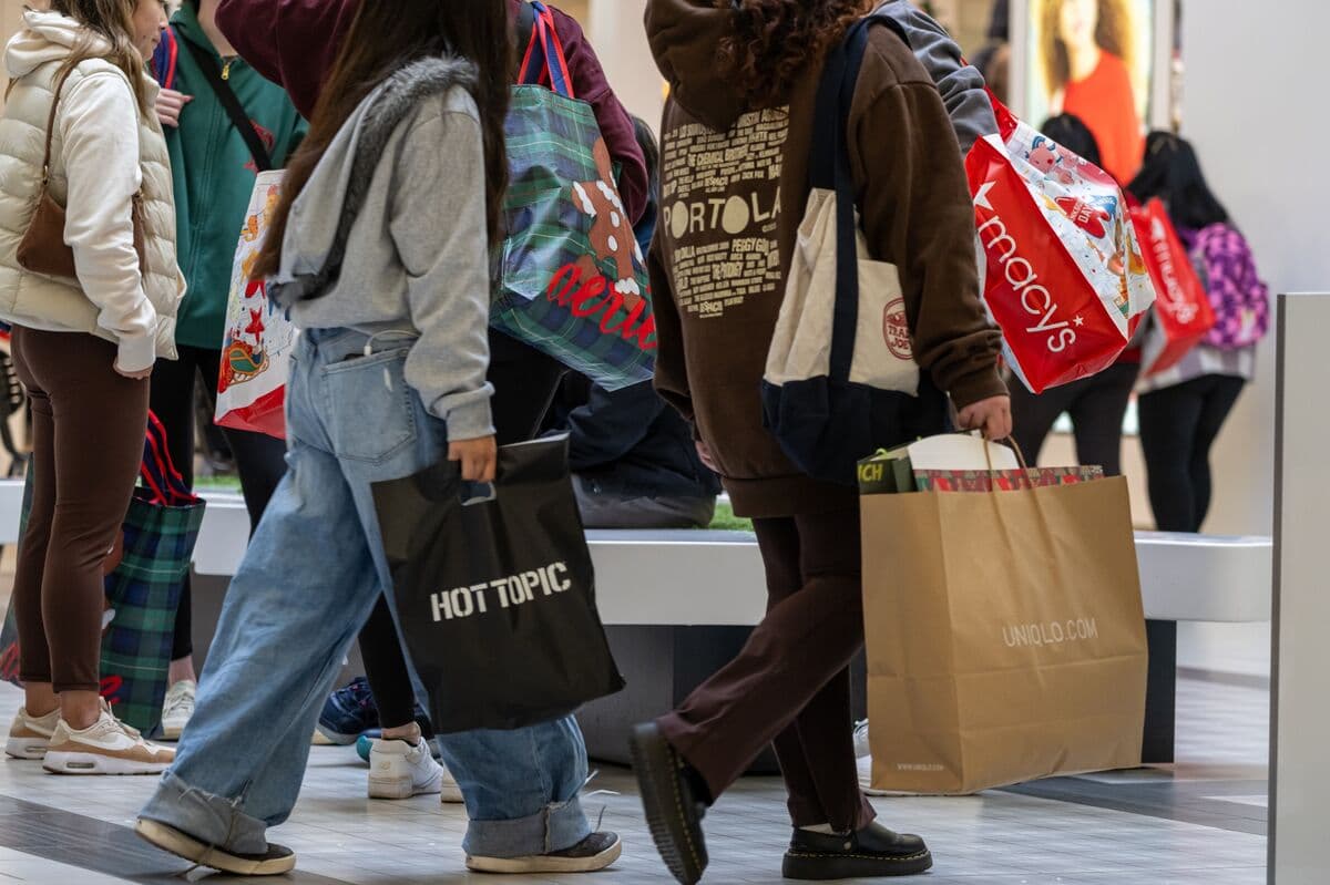Treasuries Rally Stalls as Investors Await Trump’s Iran Speech