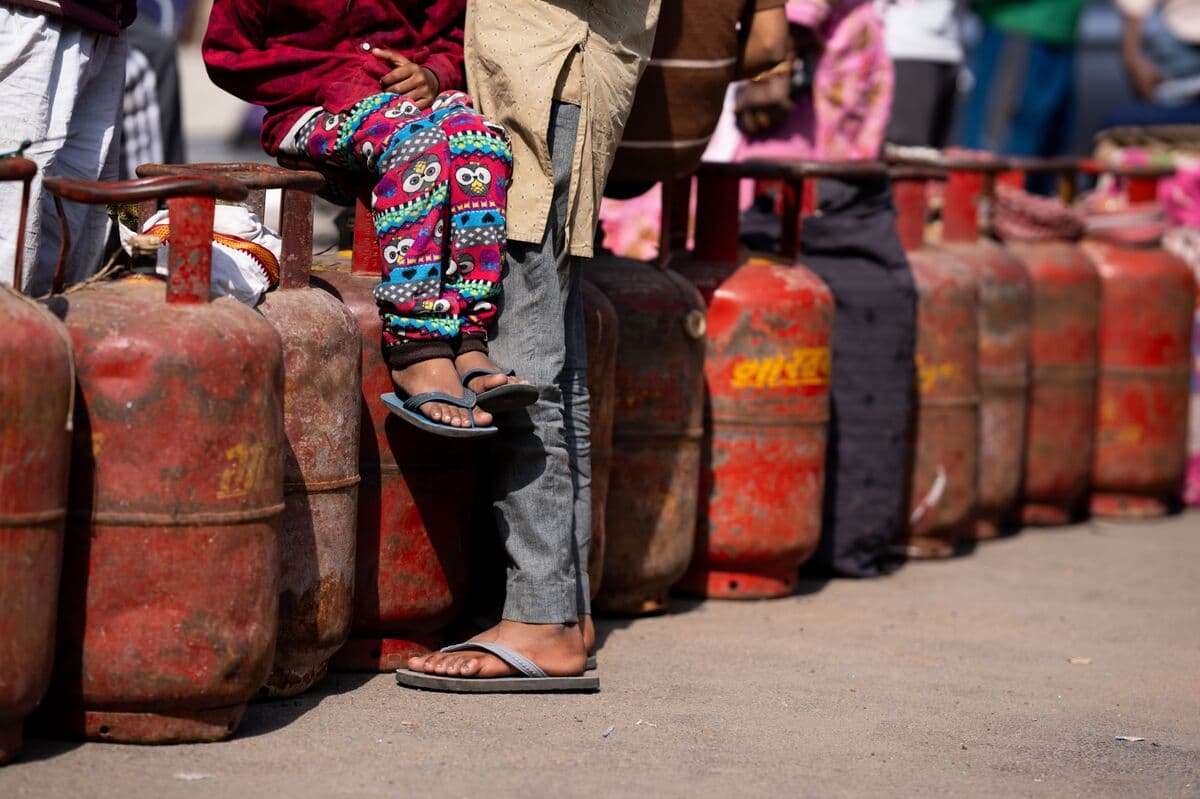 US Gas Buyers Cancel Cargoes as Iran War Sends Freight Soaring