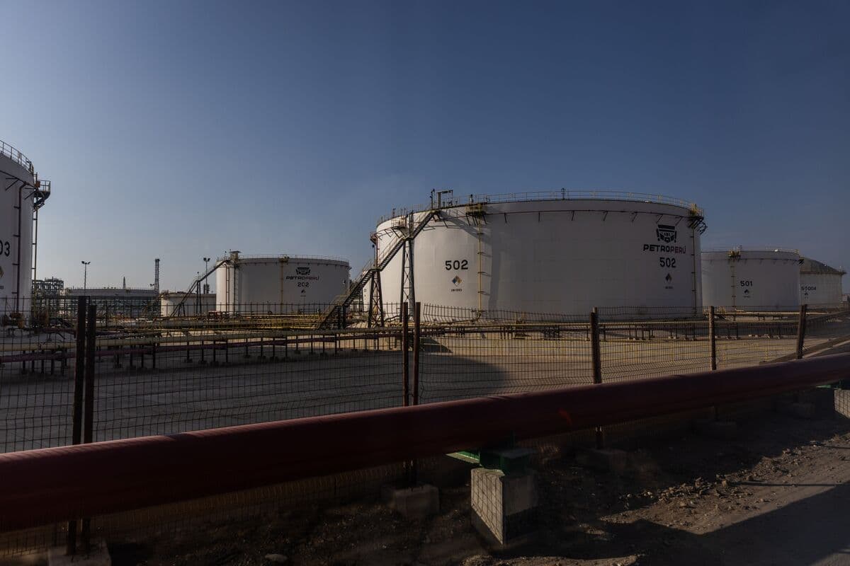 US Emergency Oil Moves to Distant Peru as Crude Market Convulses