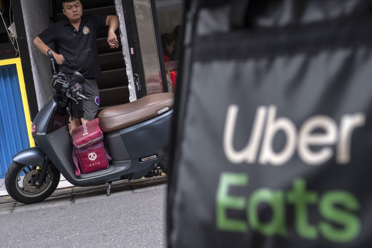 Delivery Hero Says Uber Proposed €33 a Share Takeover Bid