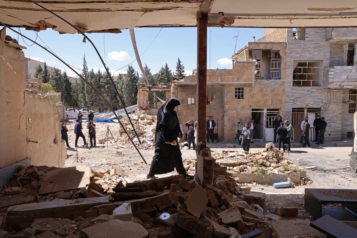 Iran Keeps Up Attacks Before US Deadline, Dimming Peace Chances