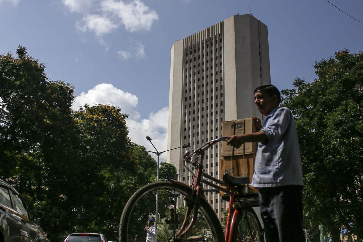 India RBI to Inject $5 Billion Equivalent Cash Via Swap Auction