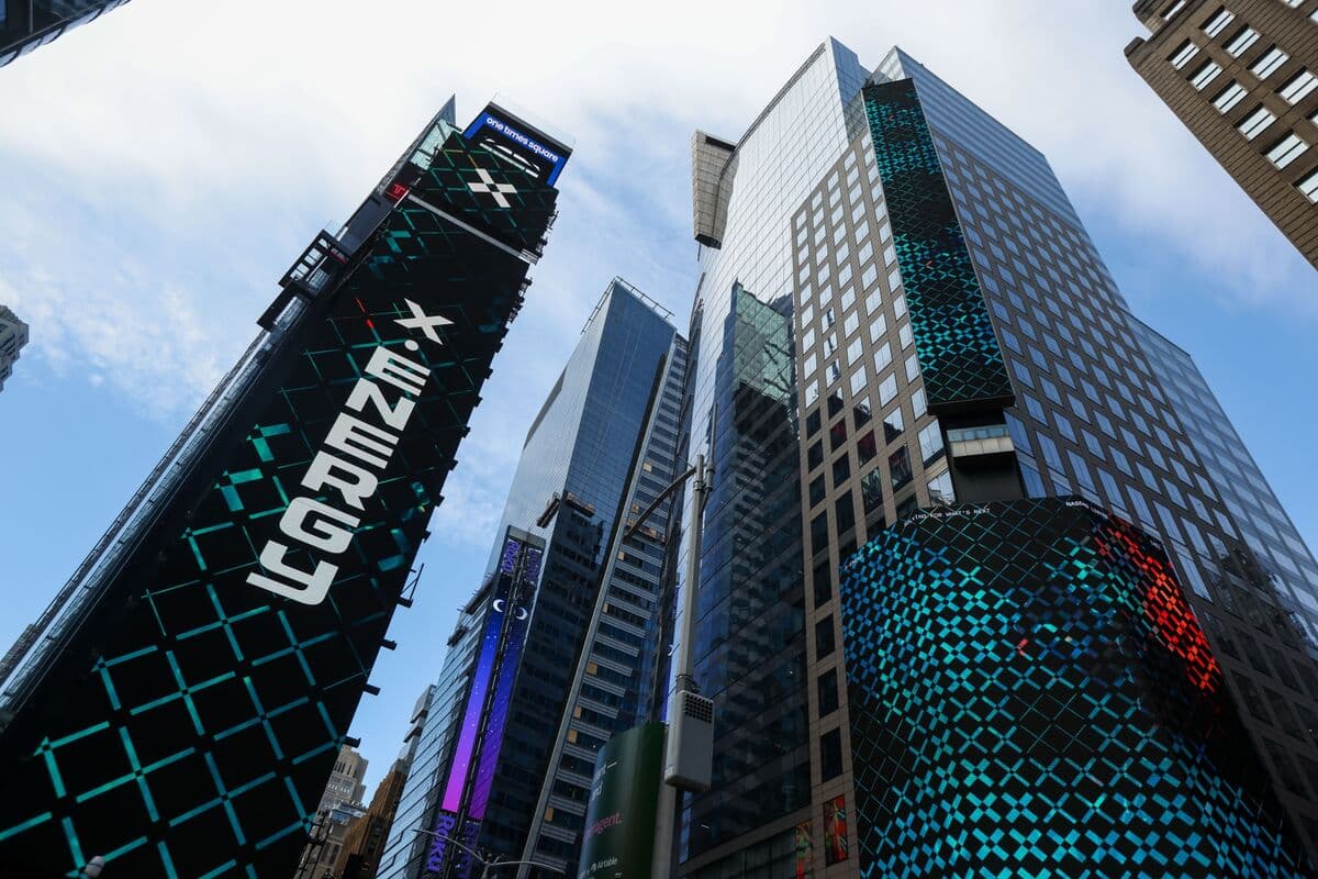 Amazon-Backed X-Energy Climbs 31% After $1.02 Billion US IPO