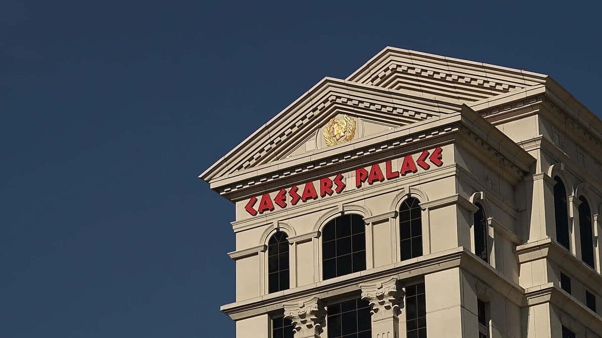 Tilman Fertitta’s Years-Long Pursuit of Caesars Is Paying Off