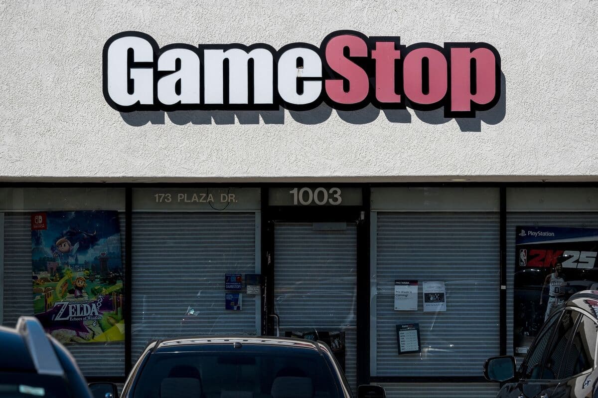 GameStop Shares Roiled by Short-Lived Roaring Kitty Posts