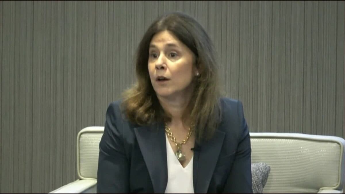 Logan Says Iran War Could Pull Fed Policy in Opposite Directions