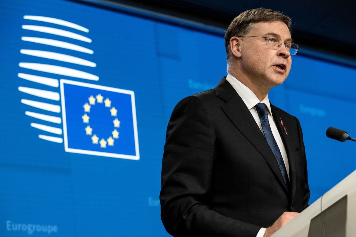 EU’s Dombrovskis Sees ECB Rate Response to Inflation Shock