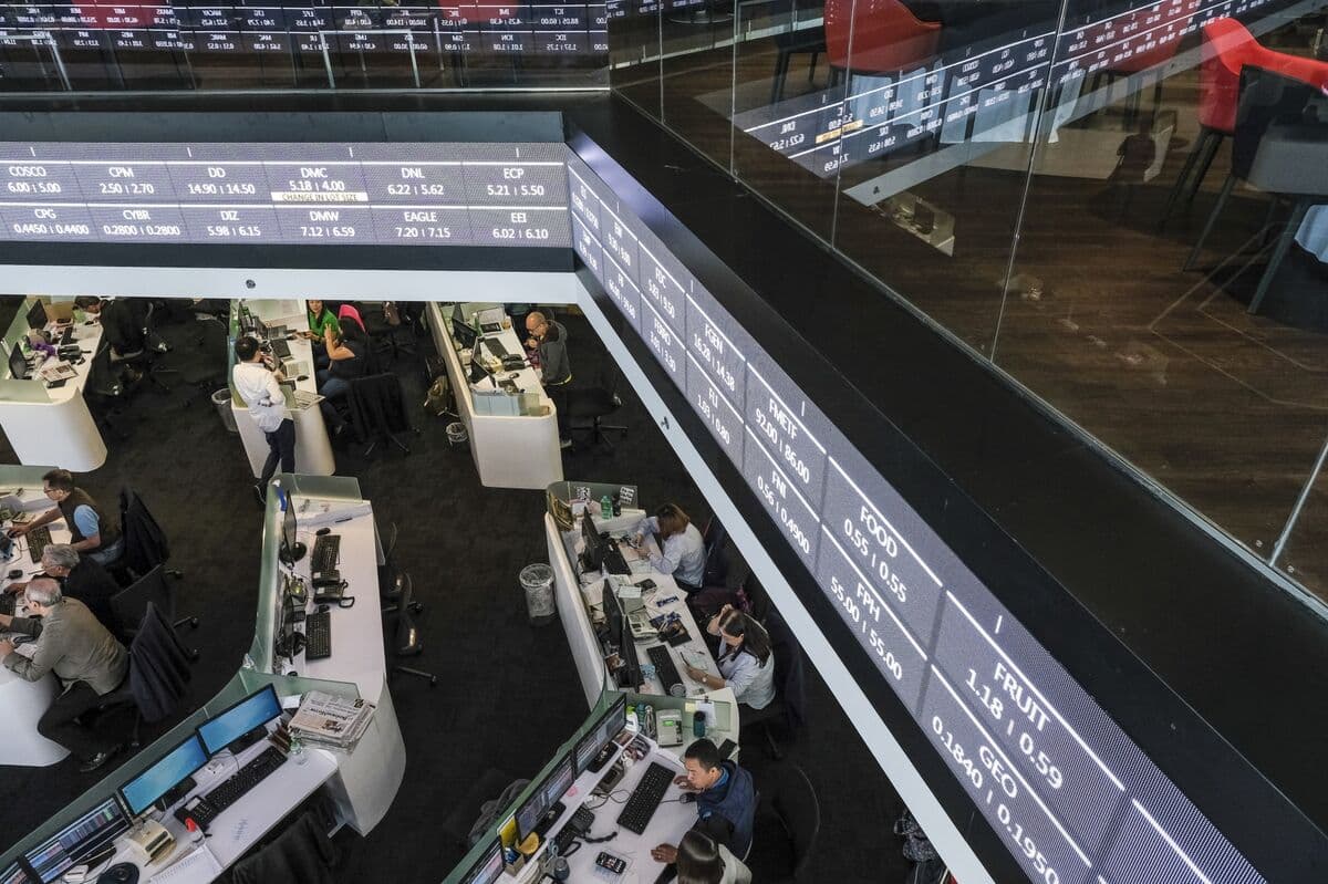 Volatility Stymies Asia Carry Even as Returns Rise, ANZ Says