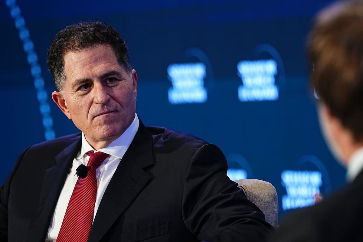 BDC Tied to Dell-Backed Bank Sells $300 Million High-Grade Bonds