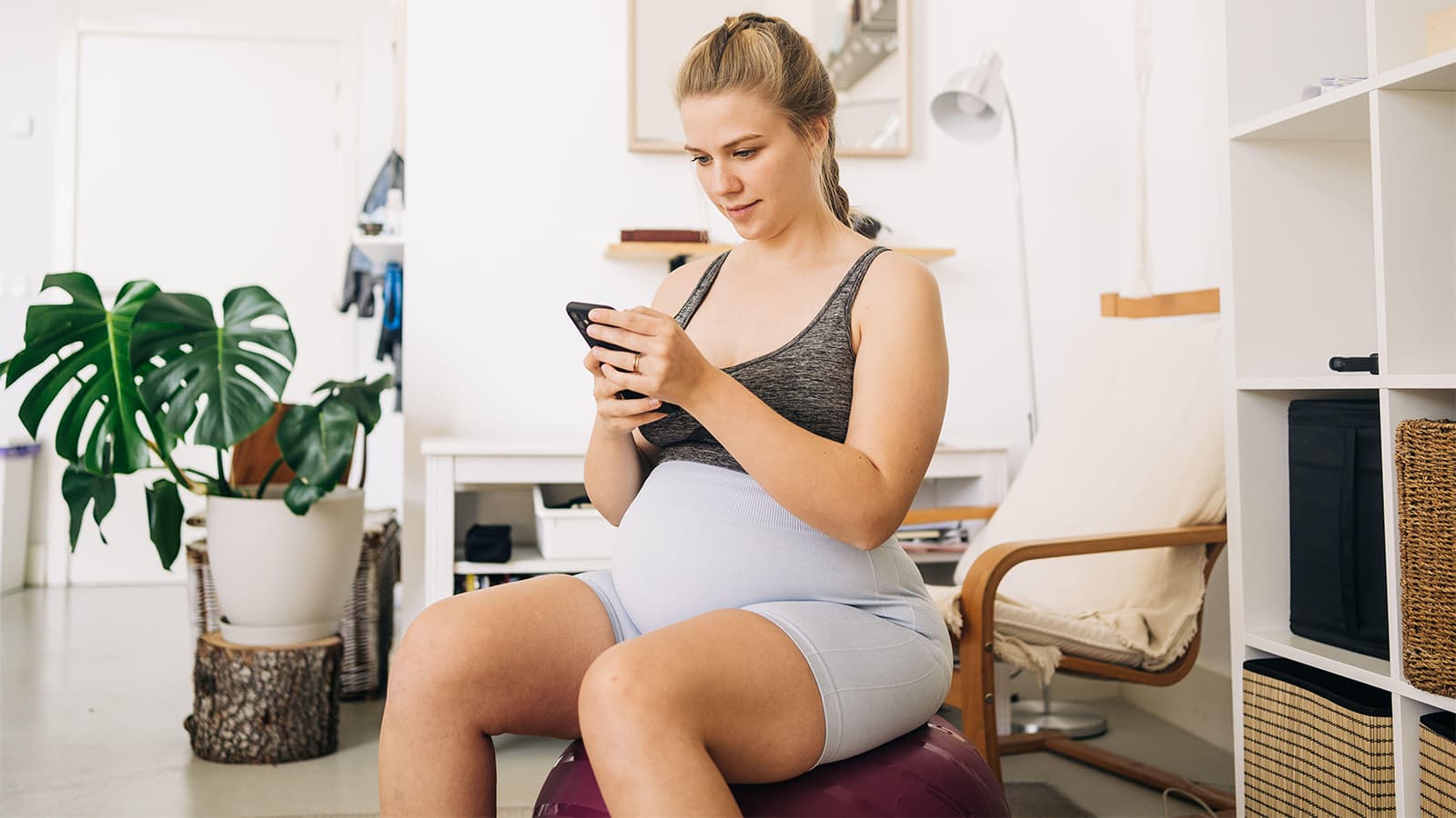 Mobile Intervention Helps Moms With Obesity Reduce Gestational Weight Gain