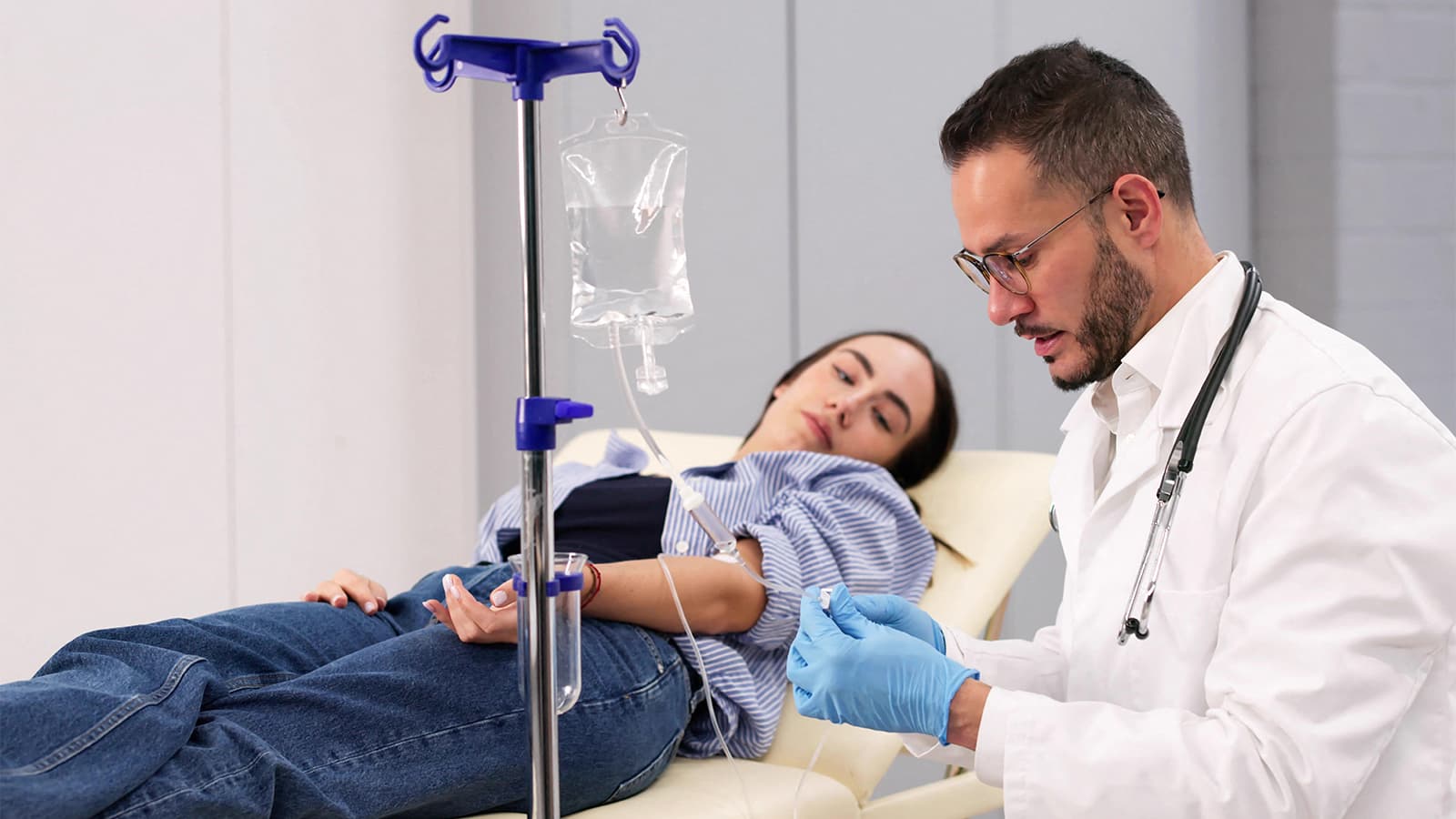 Ketamine Quickly Reduced Suicidal and Depressive Symptoms, Meta-Analysis Suggests