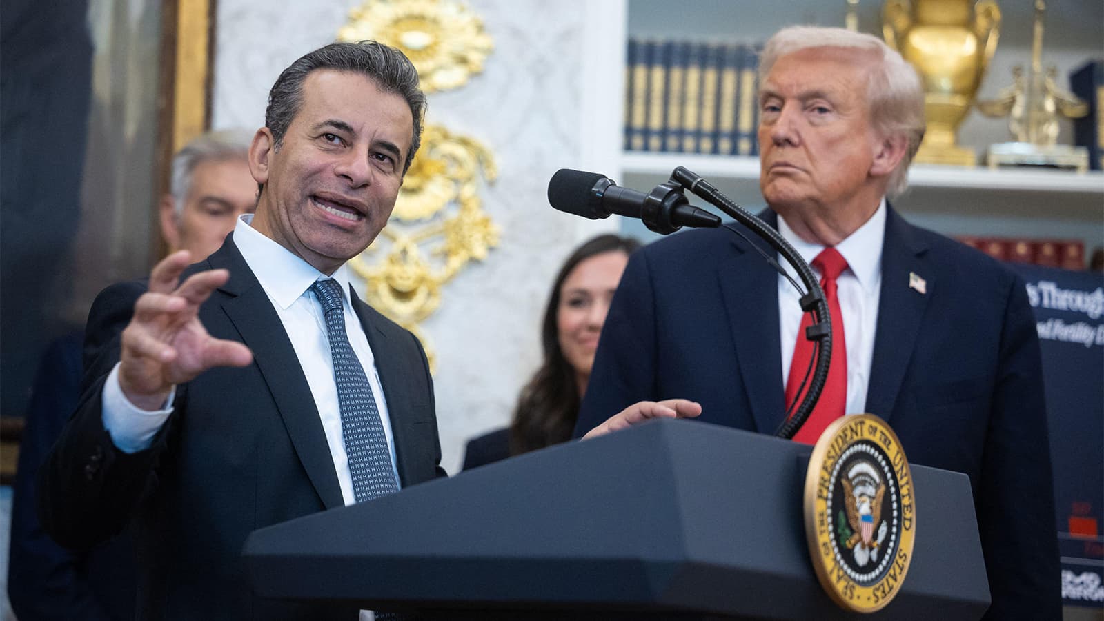 Trump Plans to Fire FDA Chief, Report Says