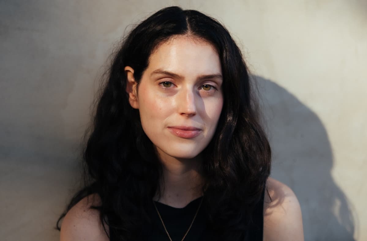 Eva Victor On Crafting Directorial Debut ‘Sorry, Baby’ & Working With Barry Jenkins — Storyhouse