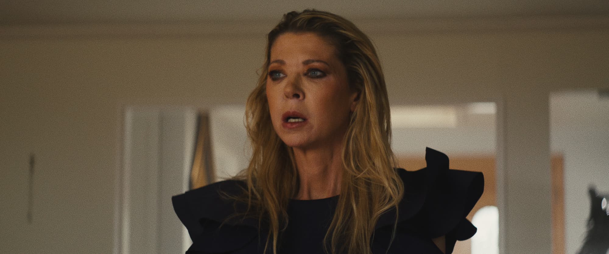 Tara Reid Pic ‘Dr. Q’, About Mental Health Crisis, Books Distribution