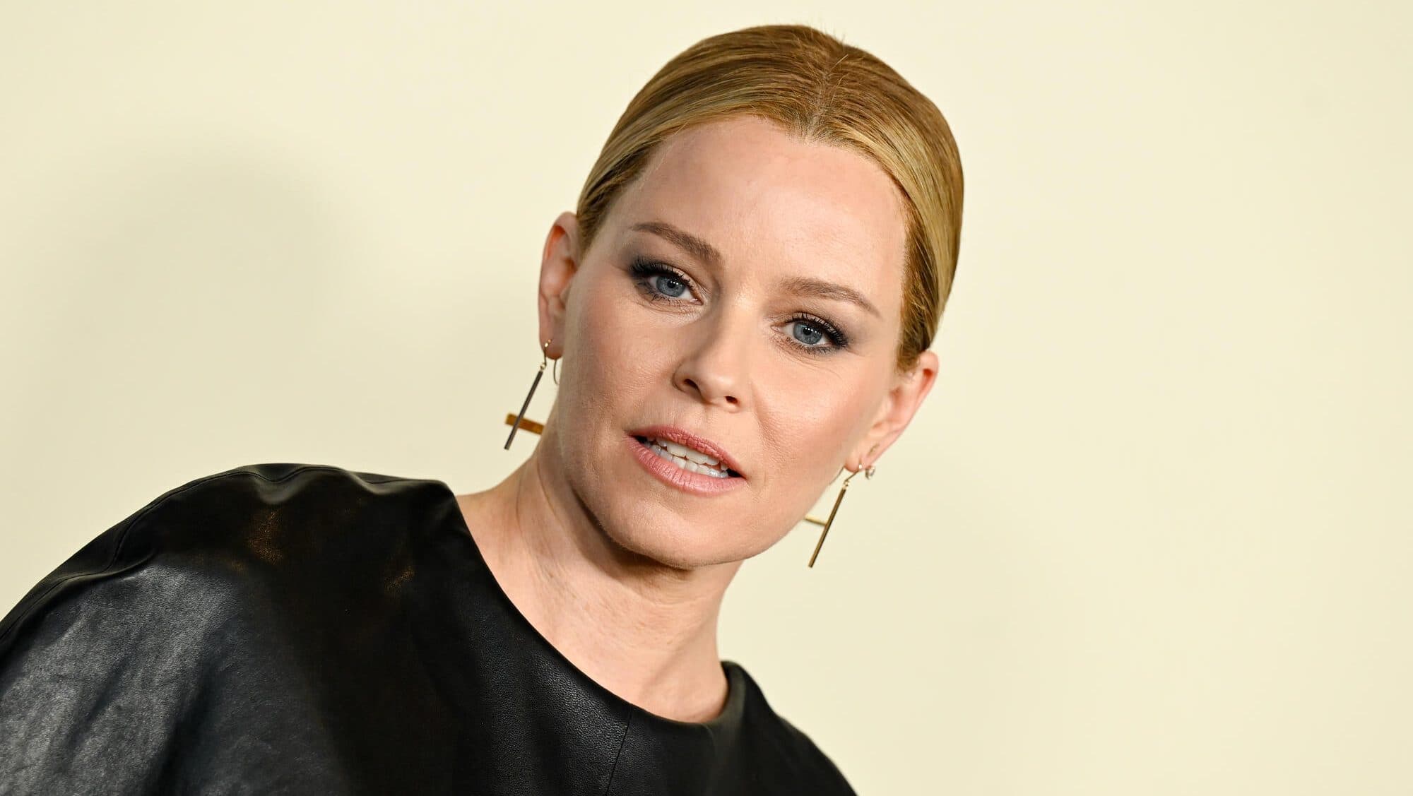 Elizabeth Banks Was Told She “Can’t Direct Men”: “I Think I Nailed It”