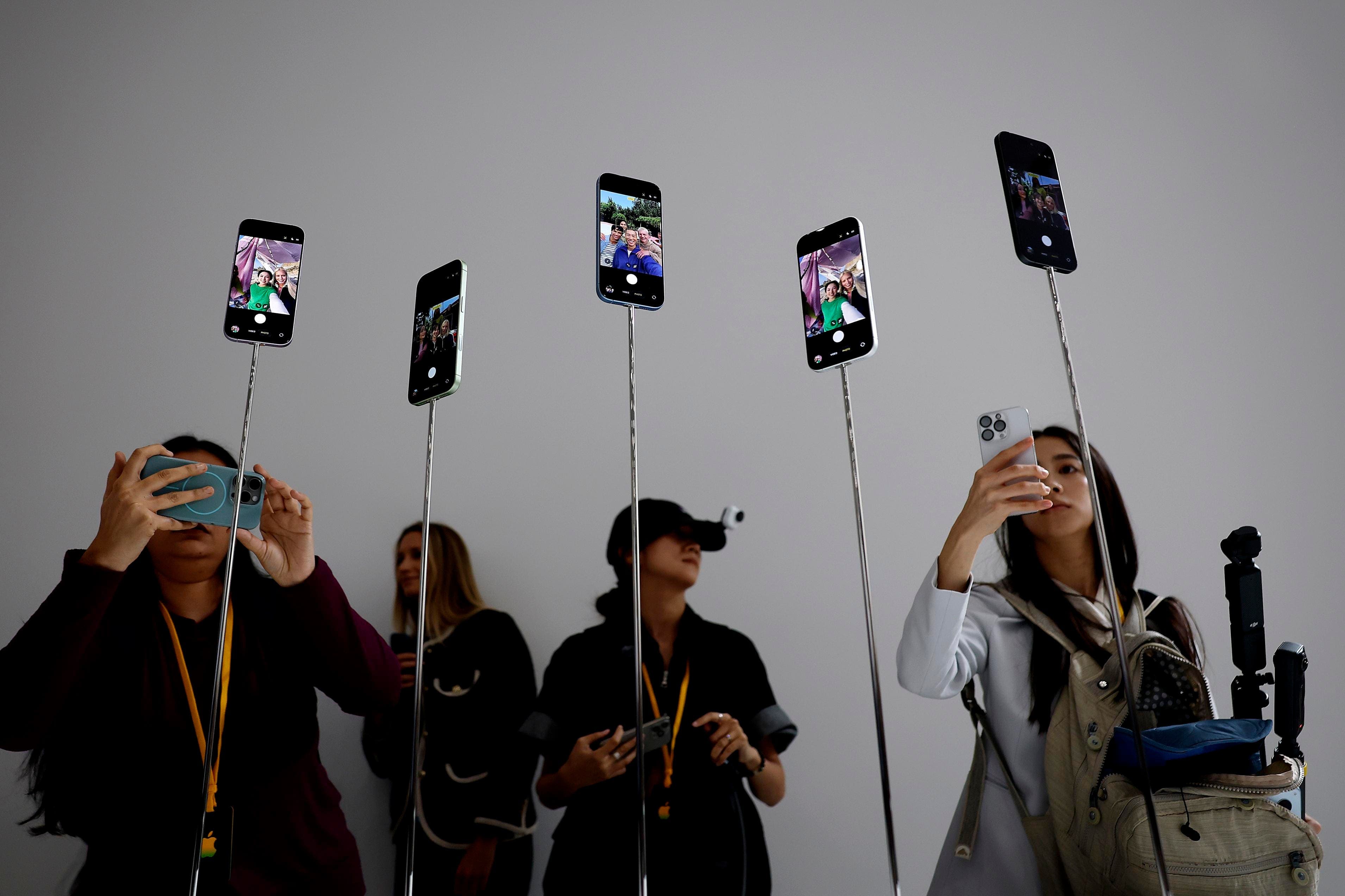 Apple Releases iOS 26.5: New Update Adds Long-Awaited Encrypted RCS Messaging For iPhone