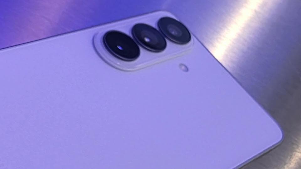 Android Circuit: Honor MagicPad 4 Reveal, Galaxy S26 Ultra Deals, Pixel Easter Eggs