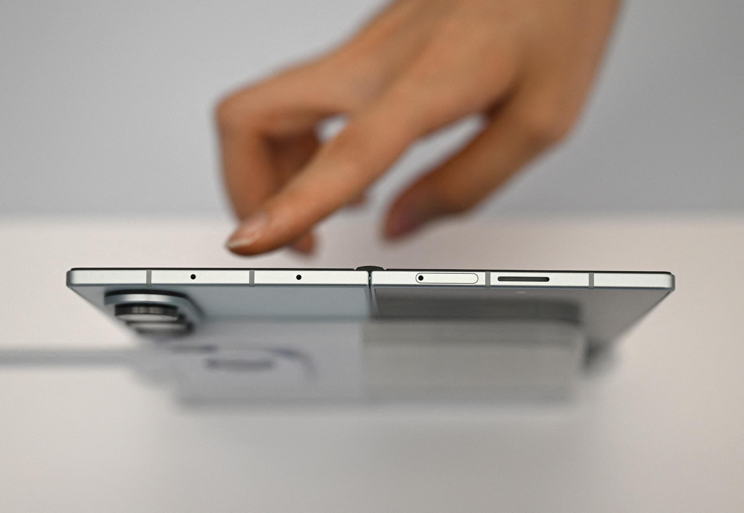 Android Circuit: Samsung Raises Galaxy Prices, Oppo Pad Mini Teased, Microsoft Closing Outlook App